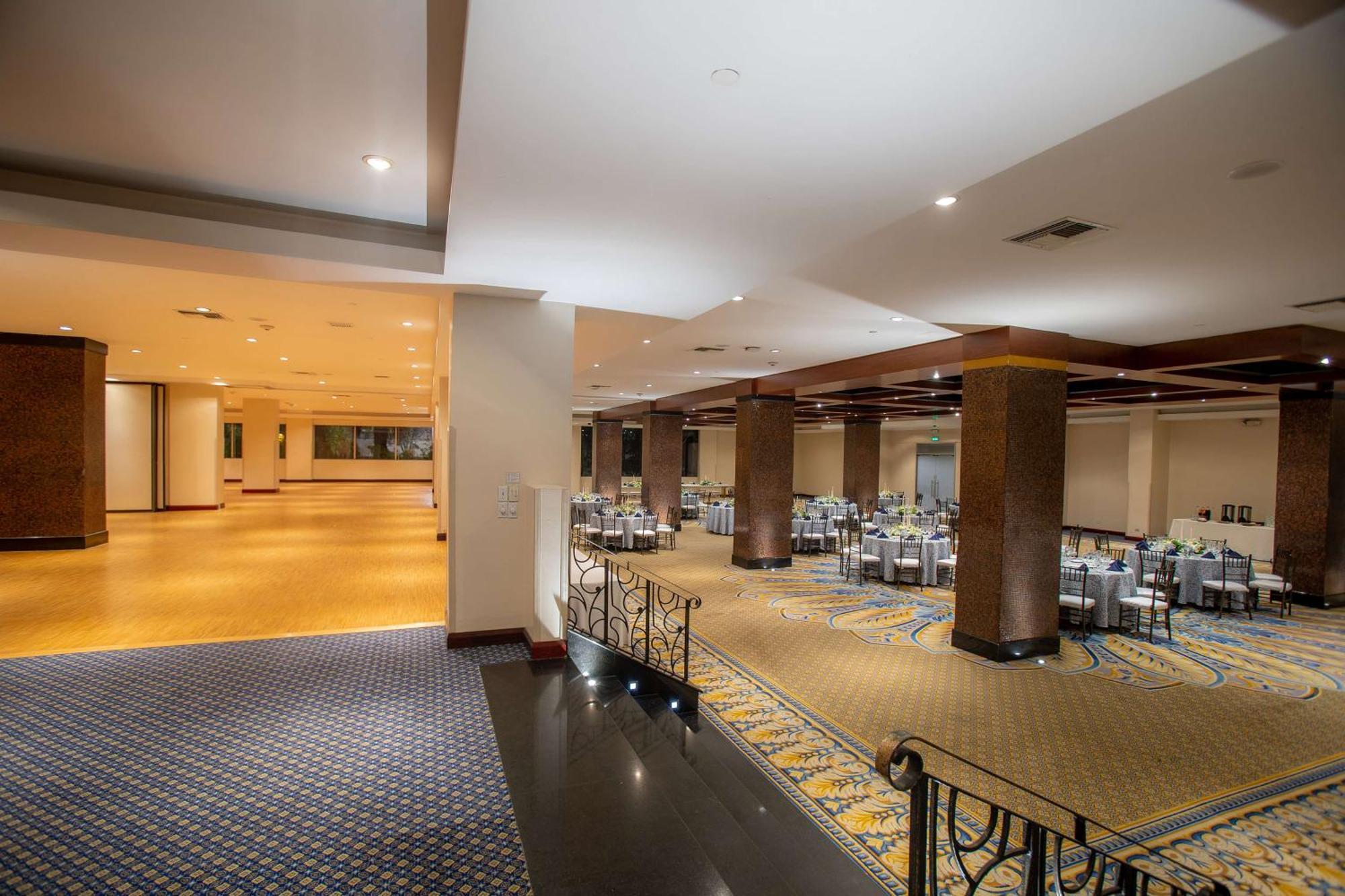 Hilton Colon Quito Hotel Zewnętrze zdjęcie