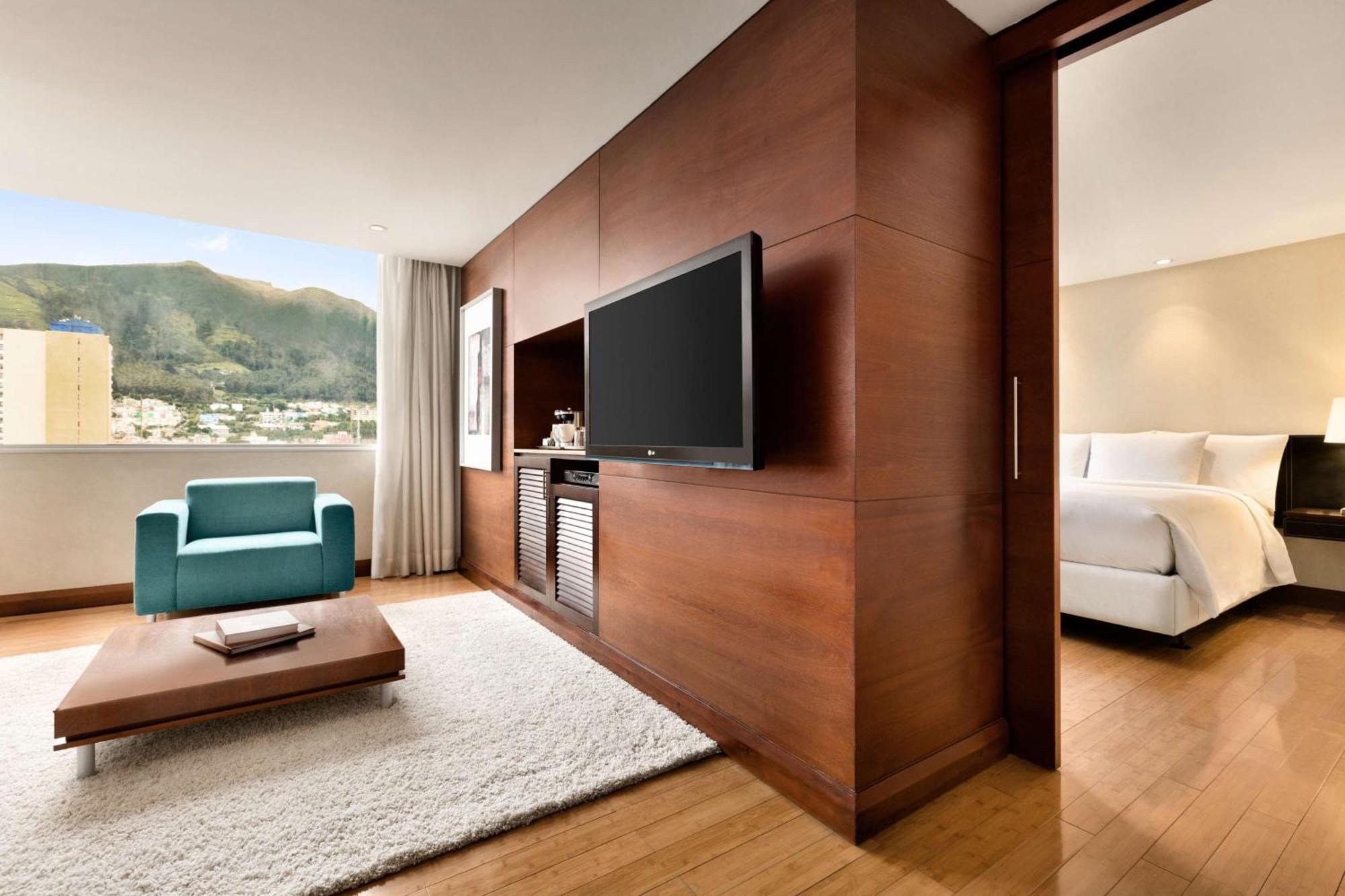 Hilton Colon Quito Hotel Zewnętrze zdjęcie
