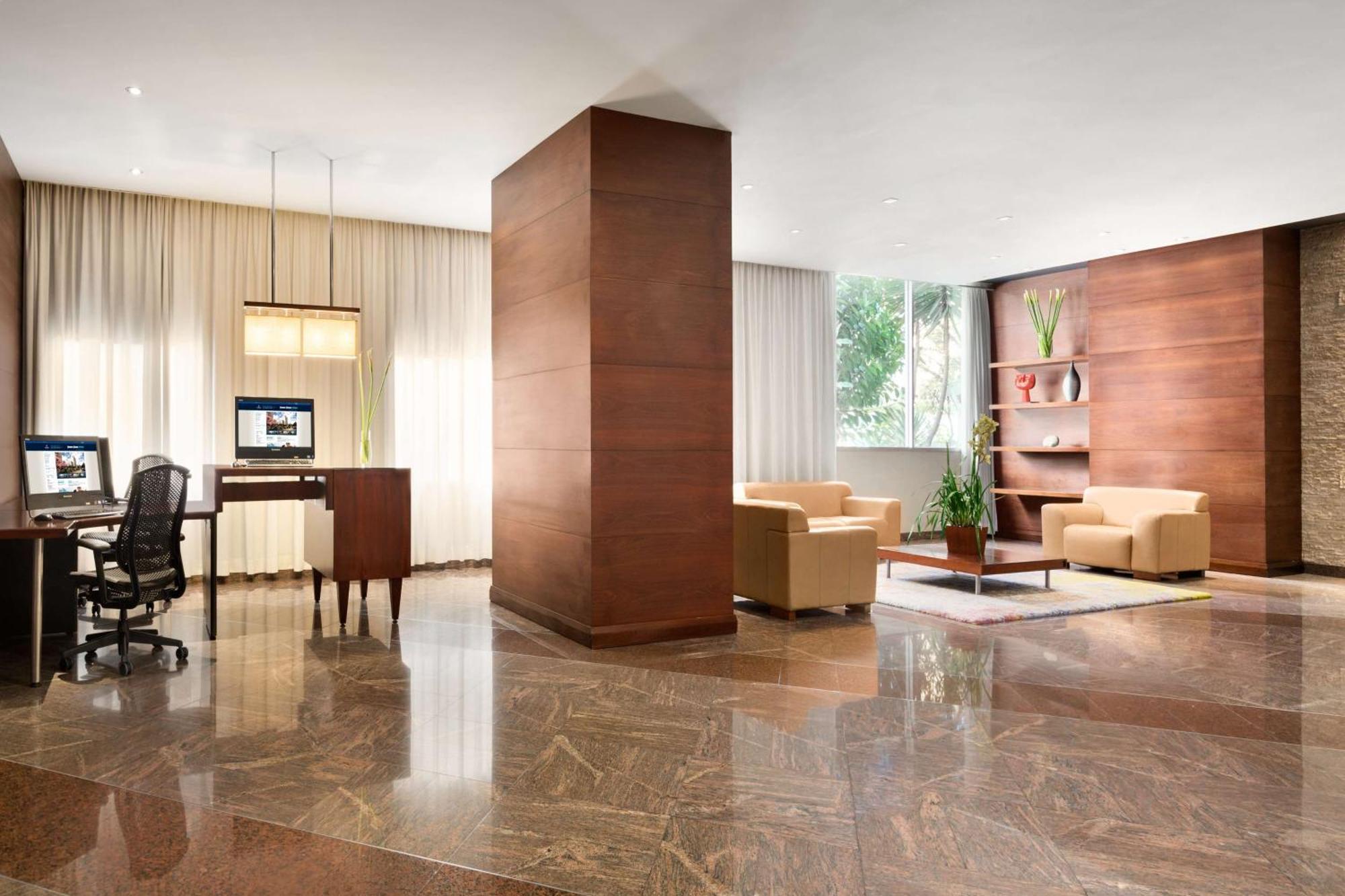 Hilton Colon Quito Hotel Zewnętrze zdjęcie